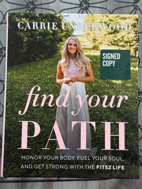 Carrie Underwood American Idol Judge Singer Signed Autograph Book With COA